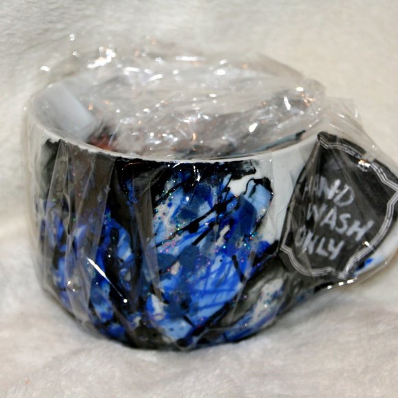 Handmade Blue Scarf & Cup Gift Set - Picture 4 of 4